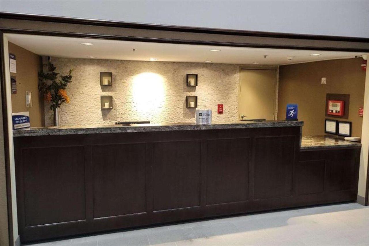 芝加哥-唐纳斯格罗夫贝斯特韦斯特酒店 丹尼森市 外观 照片